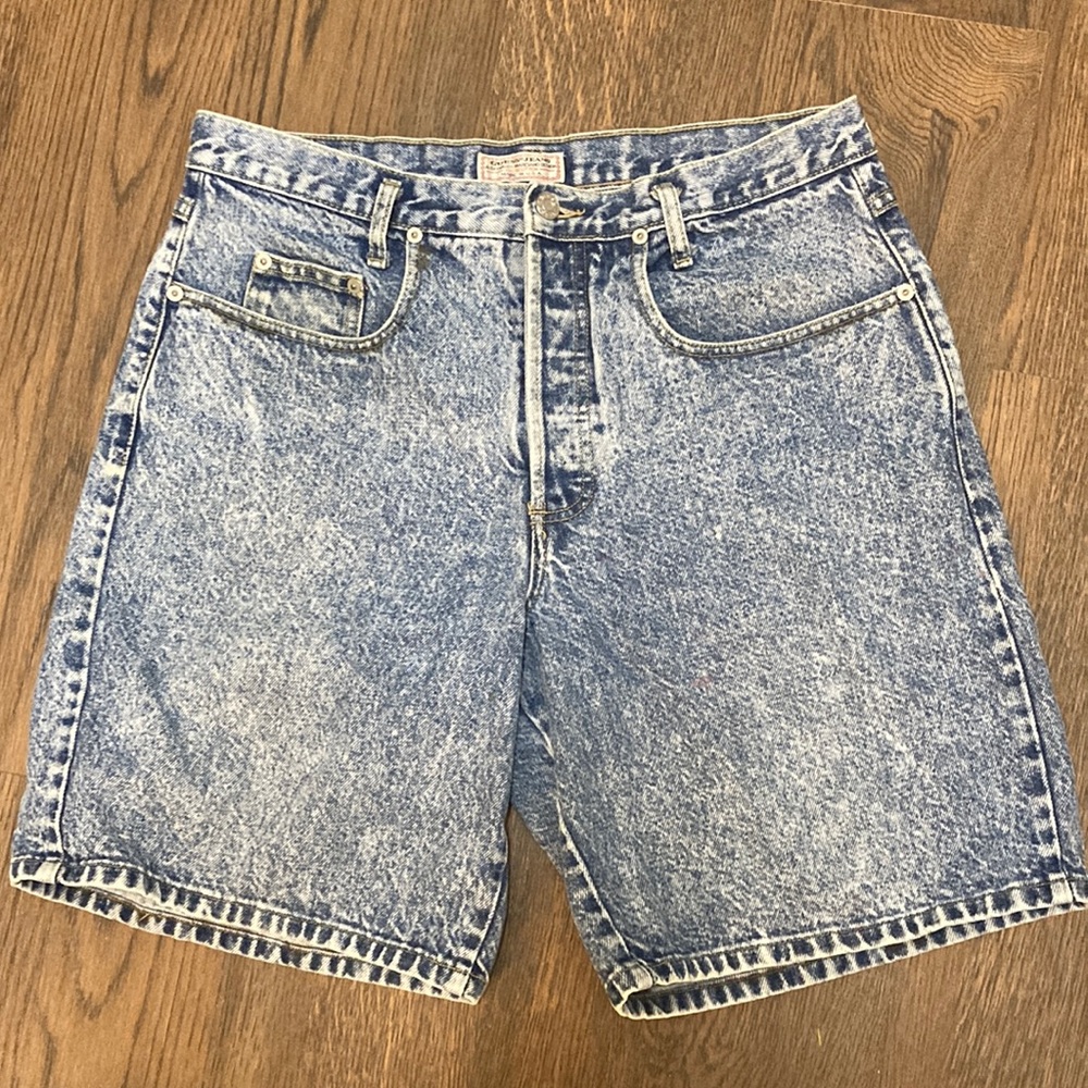 Vintage ‘90’s Guess Button Fly Deniem Shorts
